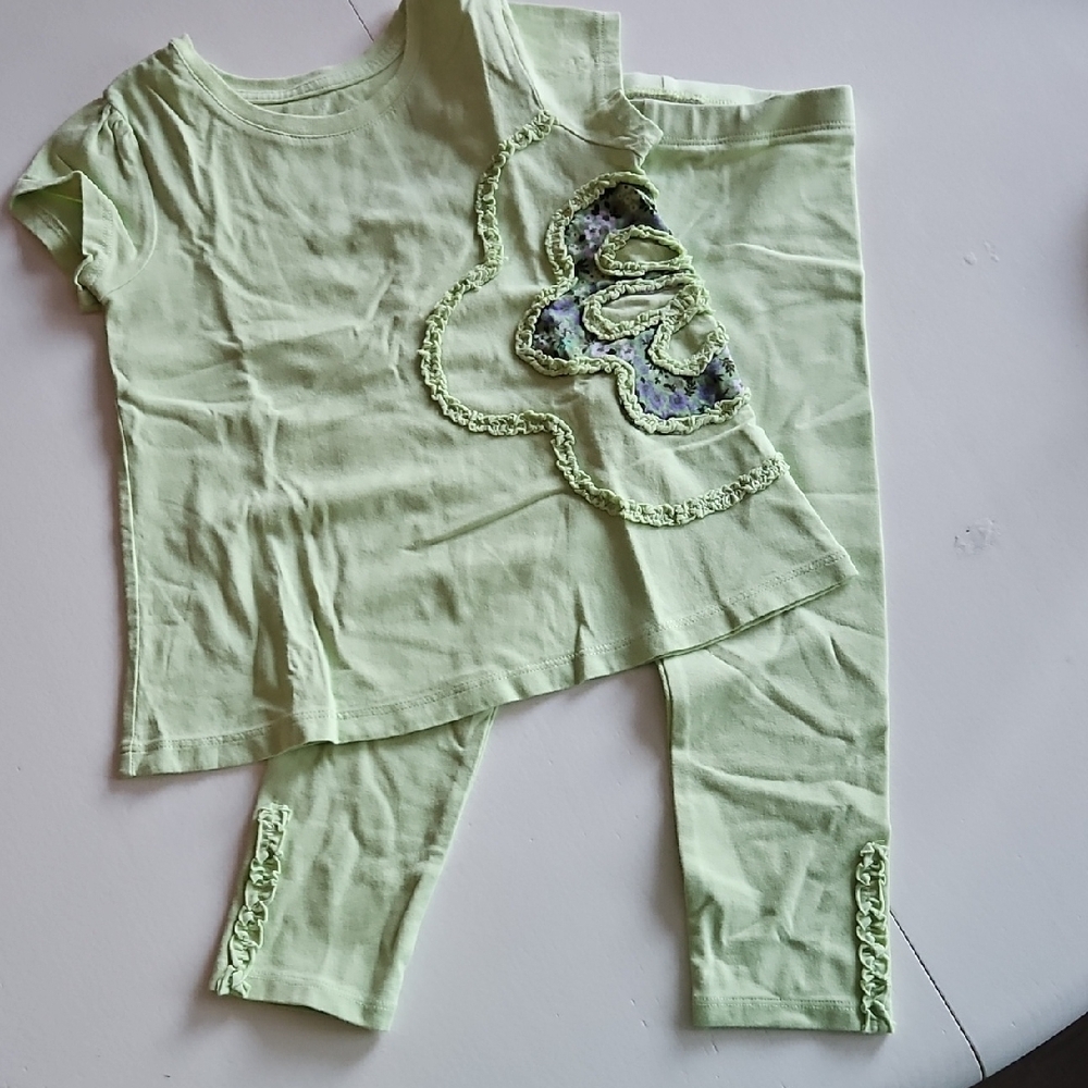 Soft Green Set And Shorts 3t
